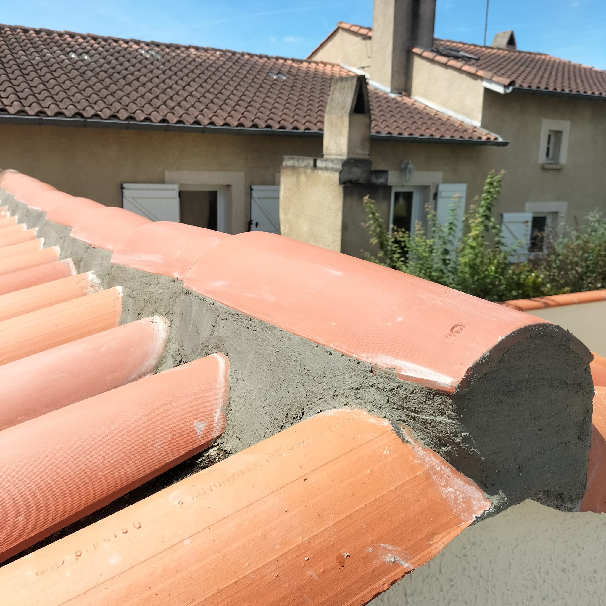 Peinture de volets, portes et portails à Pau